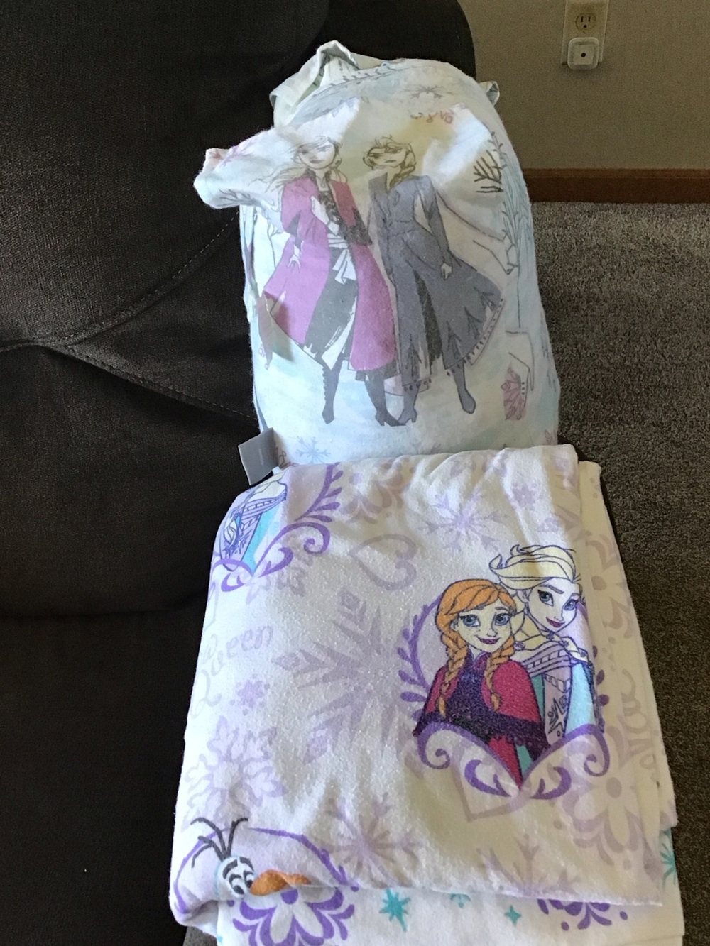2 sets of Disney Frozen Flannel Sheets Full Size**
